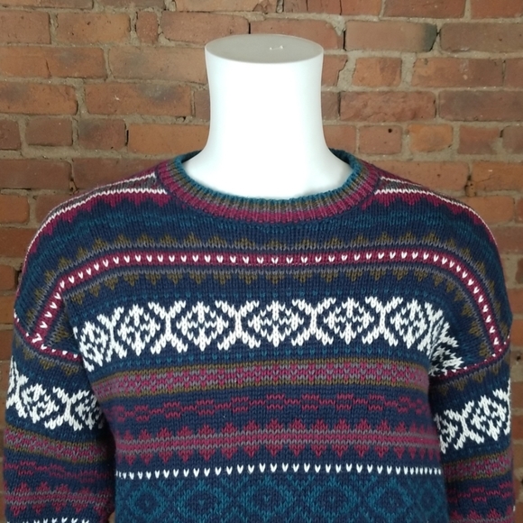 Vintage oversized sweater size Medium - Picture 3 of 8